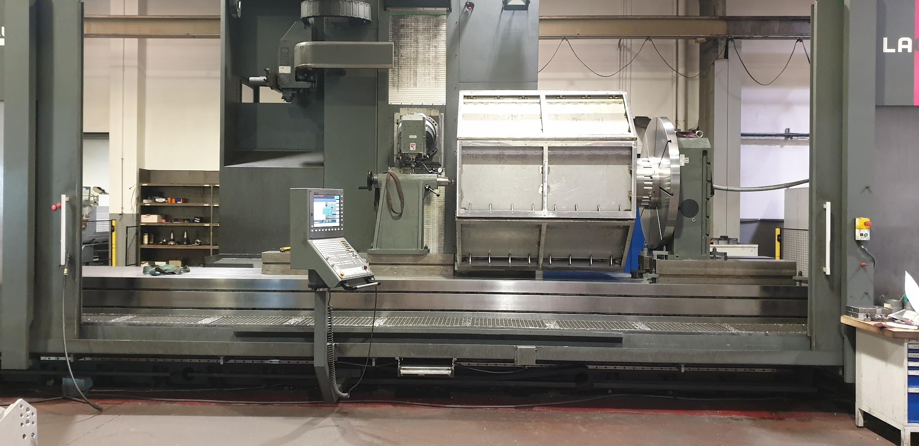 Fresadora CNC de grans dimensions