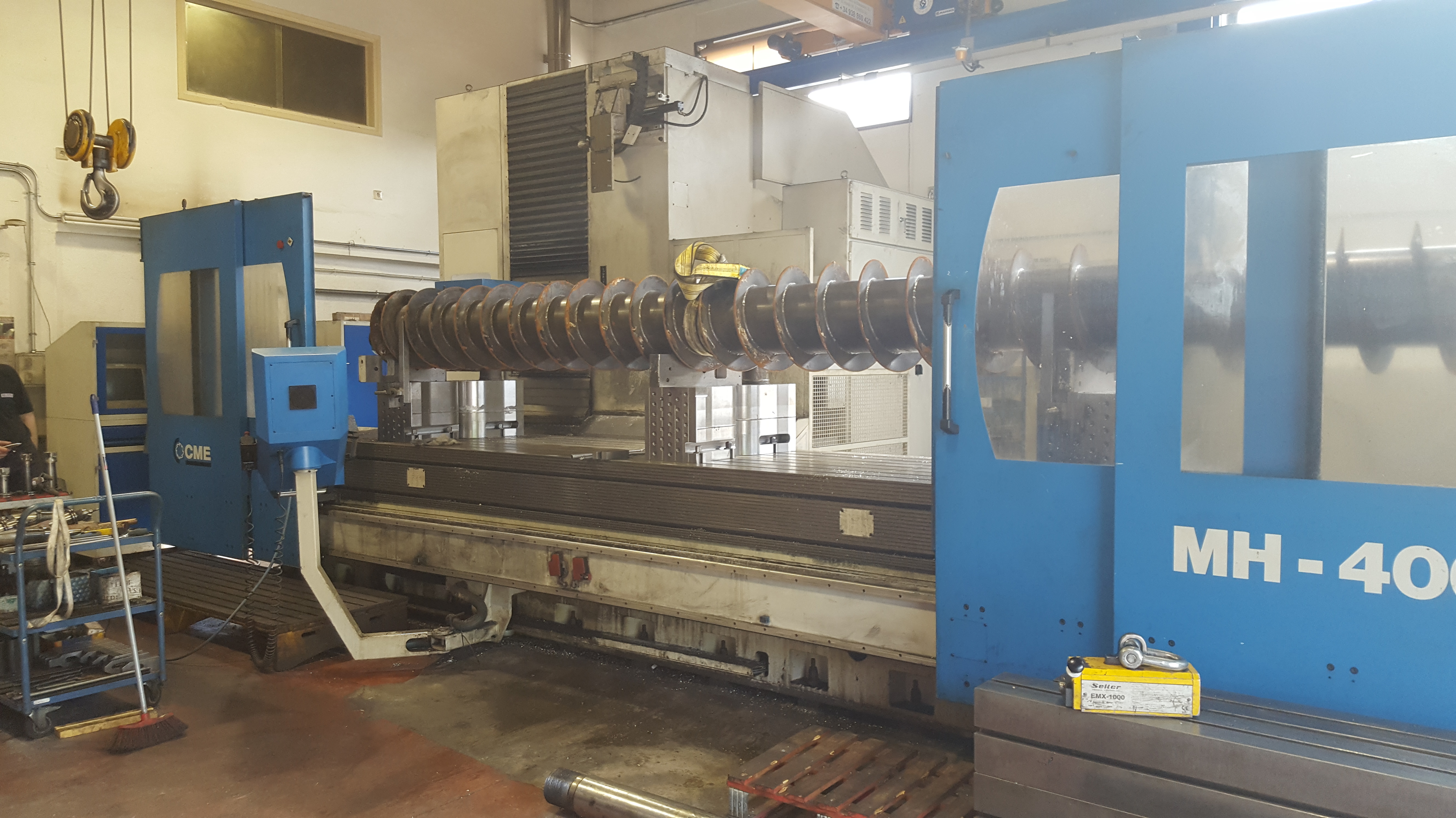 Reparació de cargol sense fi de grans dimensions en CME MH-400